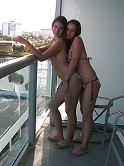 Two Amateur Teens Stripping On Hotel Balcony