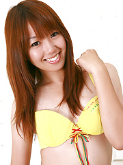 Shizuka Sakura Asian with hot cans and ass in yellow goes to sea