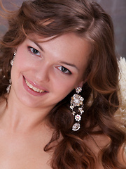 Astenya A is pretty debutante with the charming smile and fresh beauty.
